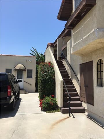 Supplied property photograph 04.